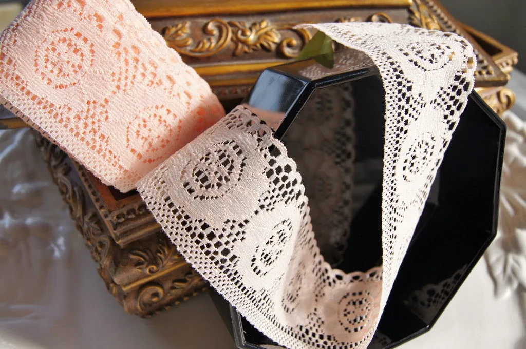 2" Medallion Floral Lace Trim - Peach