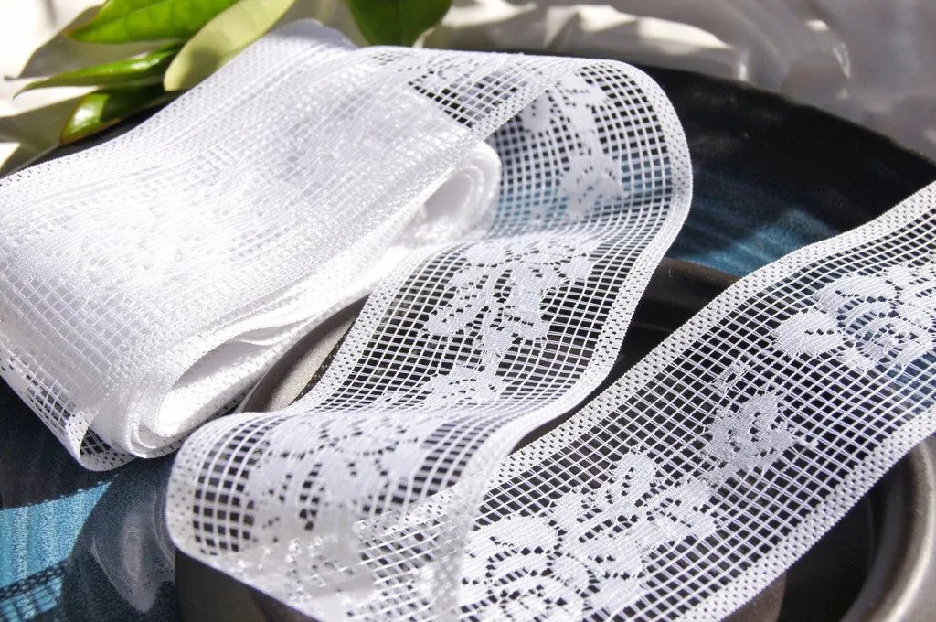2¼" White Roses Insertion Lace Trim