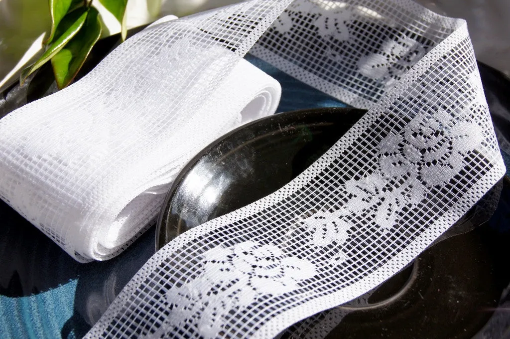 2¼" White Roses Insertion Lace Trim
