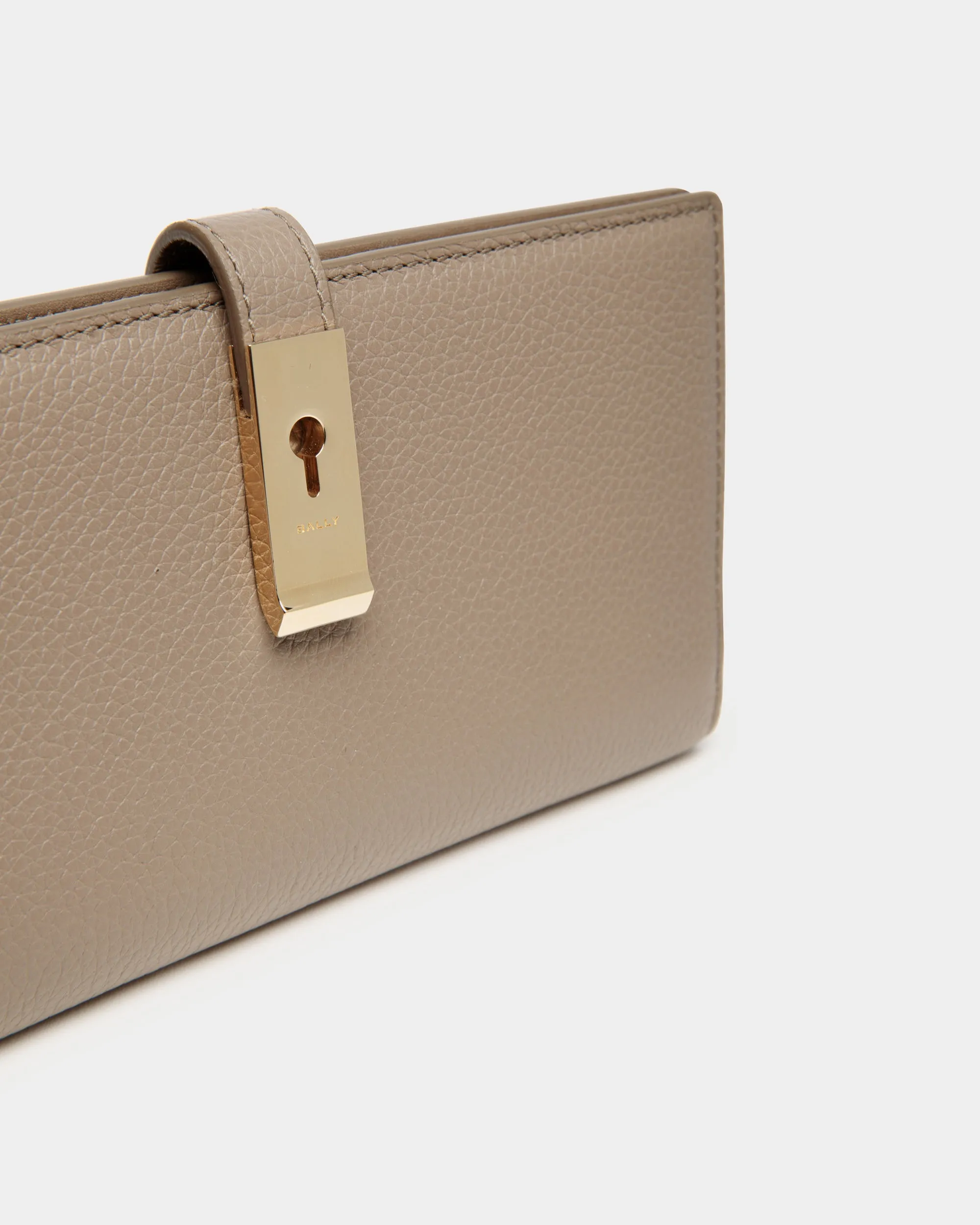 Amy - Continental Wallet