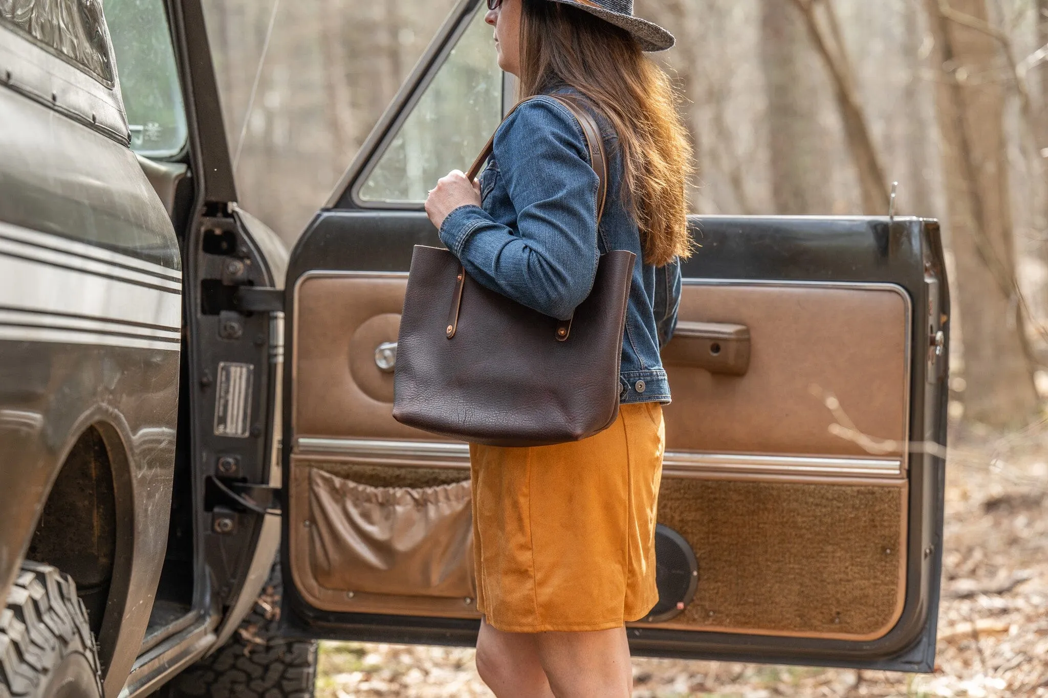 AVERY LEATHER TOTE BAG - SMALL - MOCHA