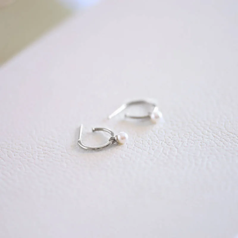 Boucles d'oreilles londra en or blanc avec perles en or blanc 18kt