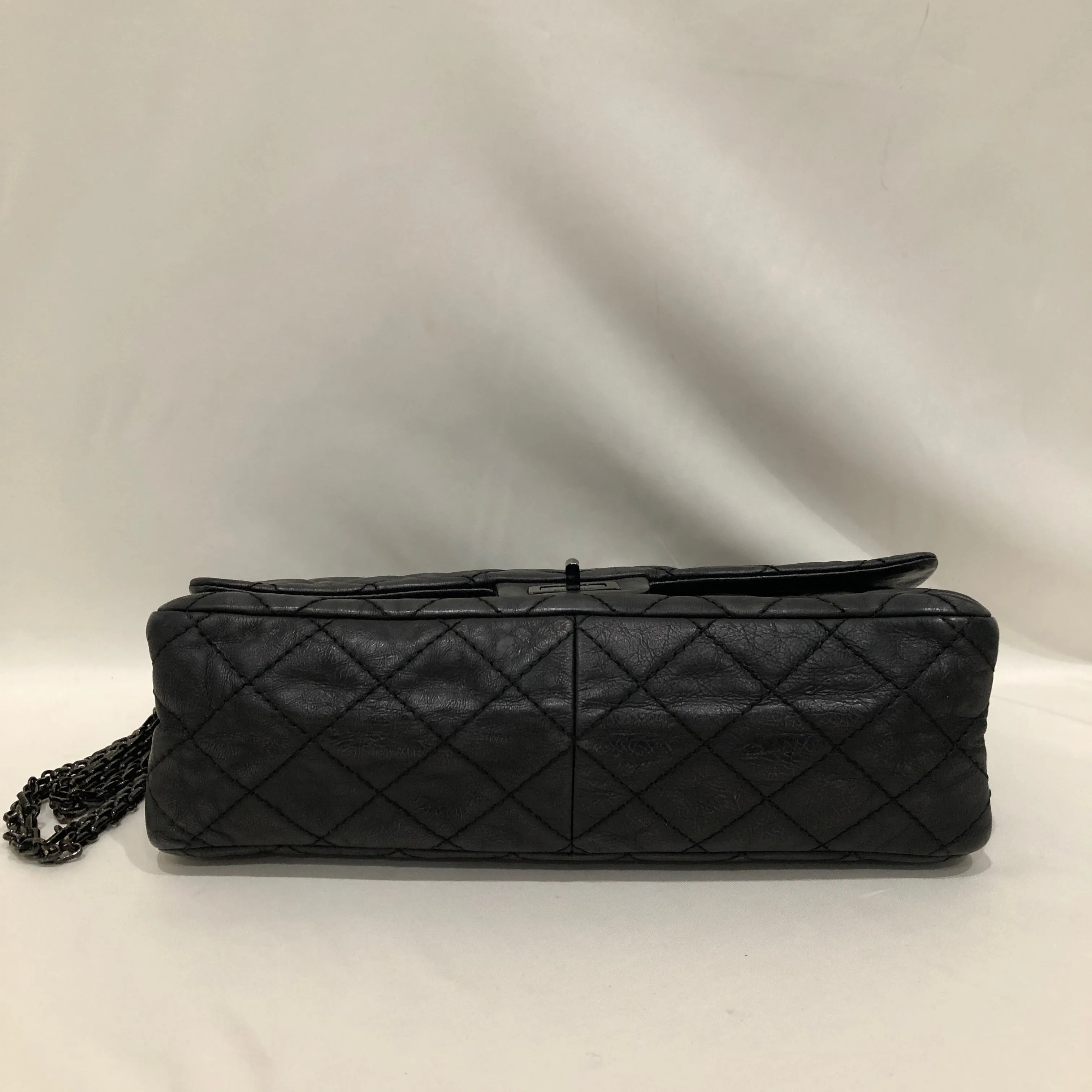 Chanel Black Calfskin 2.55 reissue Shoulder Bag Sku# 82981