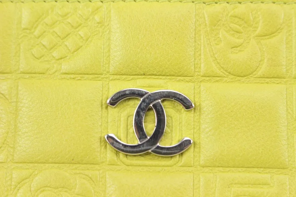 Chanel Lime Green Quilted Chocolate Bar Card Holder Wallet Case 52ck322s