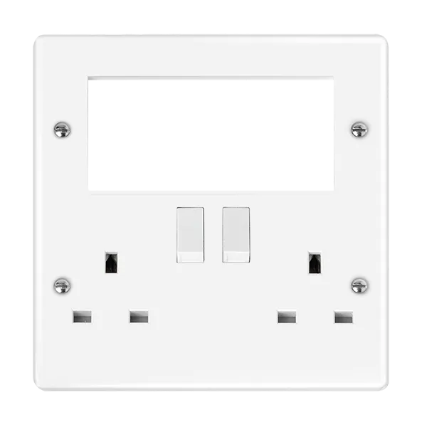 Click Mode CMA604 White Moulded 2 Gang 3 Pin Safety Shutter Switched Socket with Quad New Media Apertures