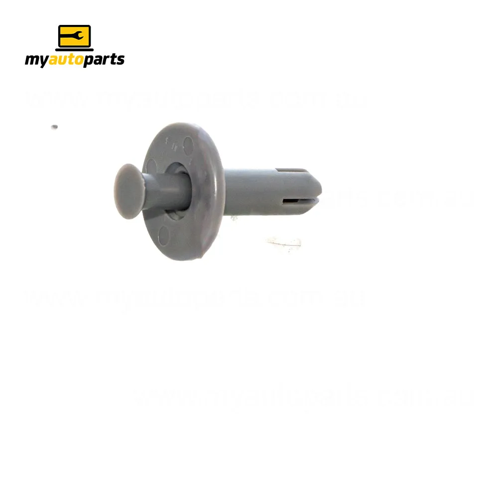 Clip Genuine suits Mazda