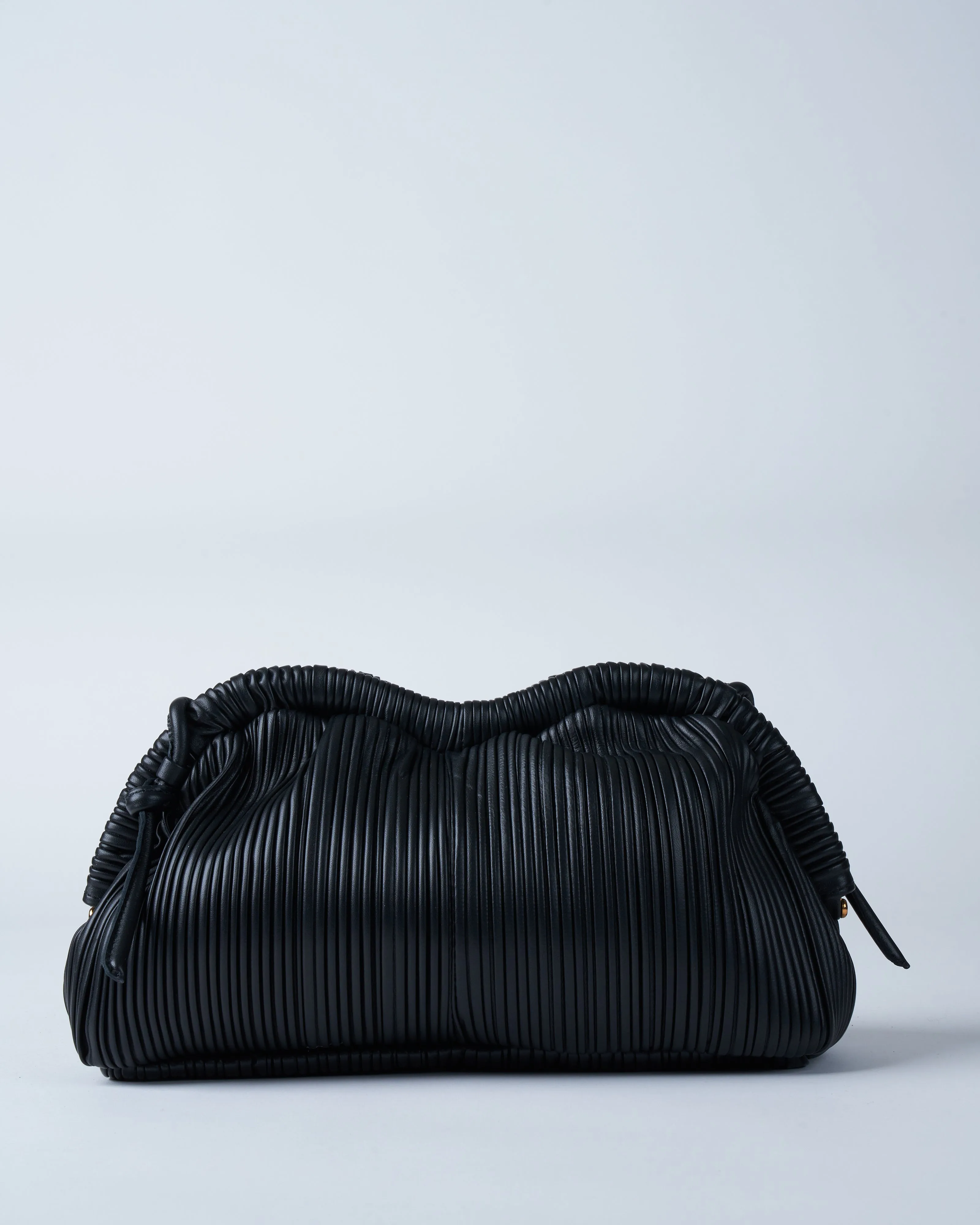 cloud clutch - black