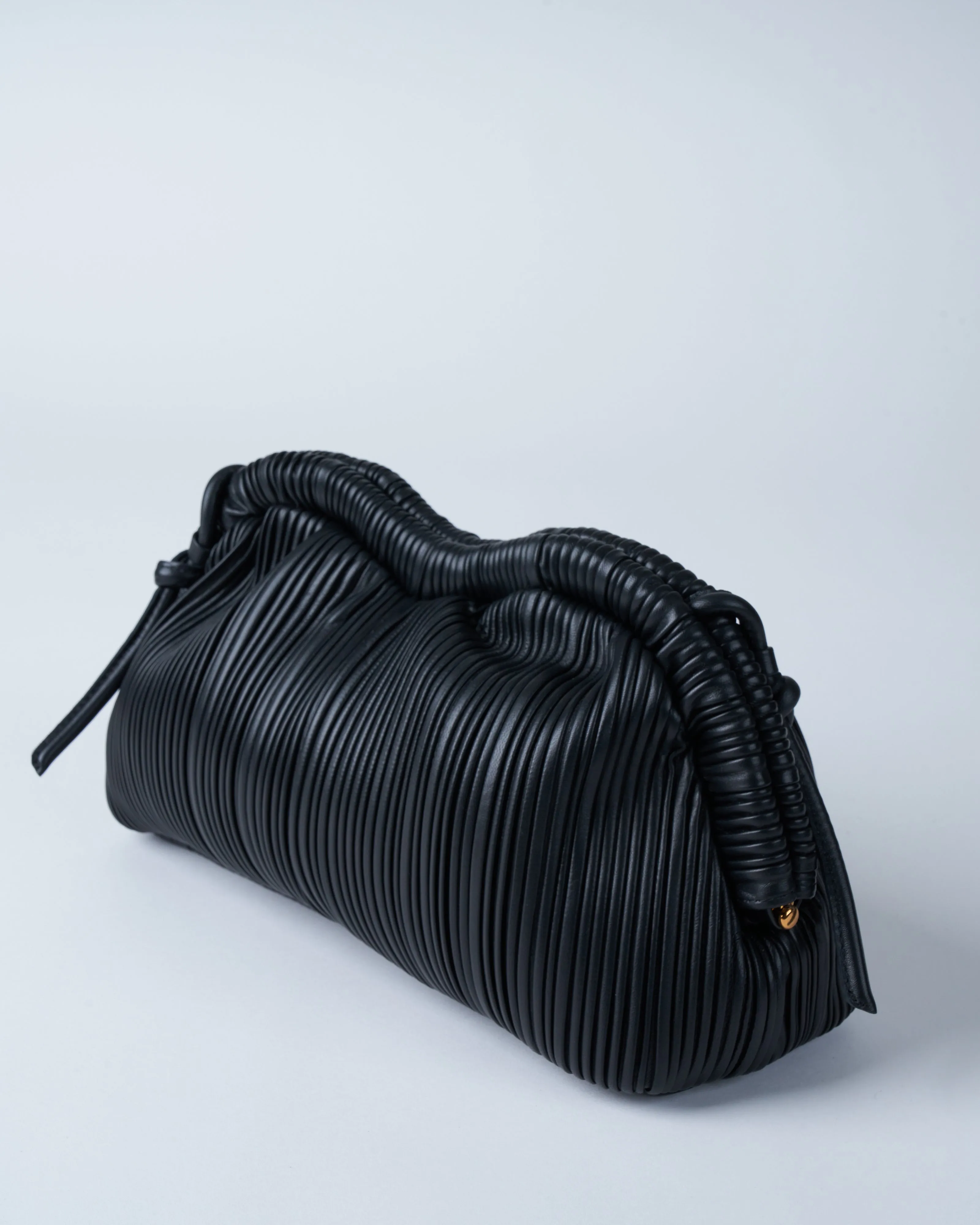 cloud clutch - black