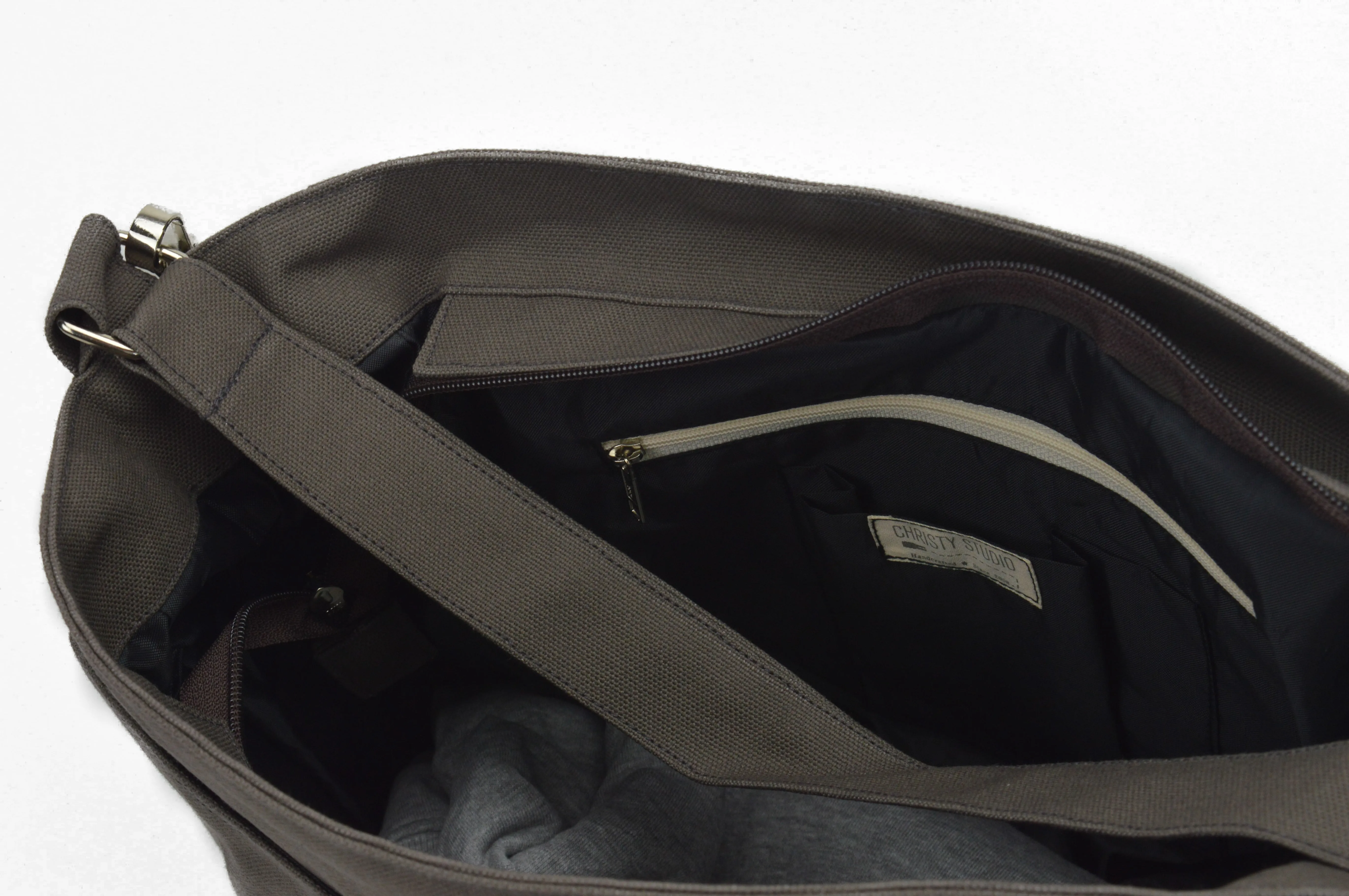 Daniel 18 Gray | Messenger Bag