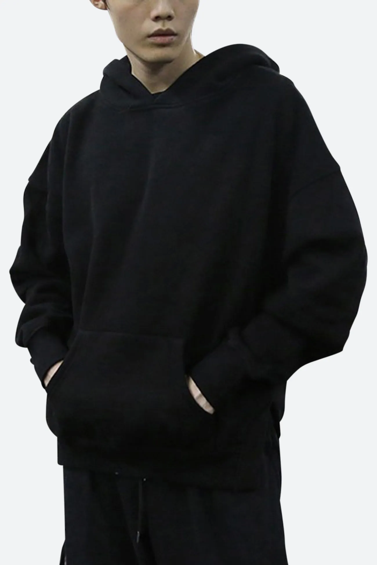 DROP SHOULDER HOODIE