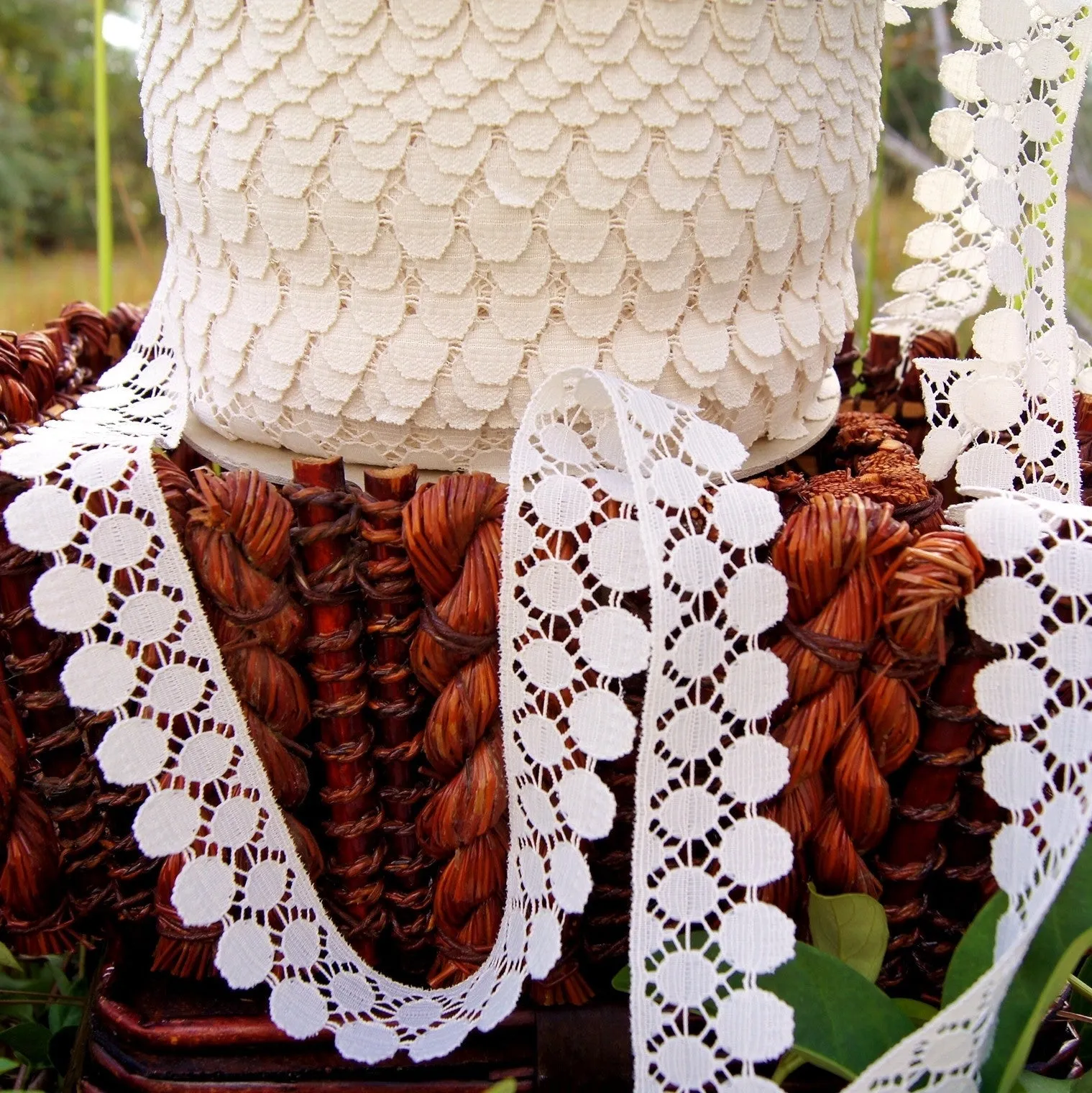 Exclusive Circular Lace Design Edging - Off White 1¼" wide