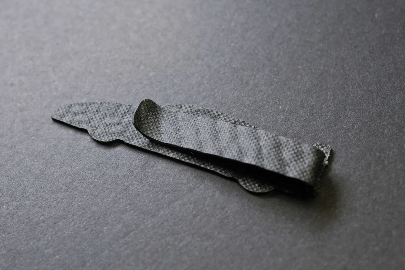 F40 - Carbon fiber tie clip
