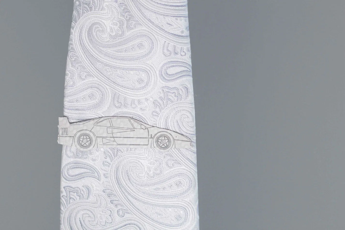 F40 - Carbon fiber tie clip
