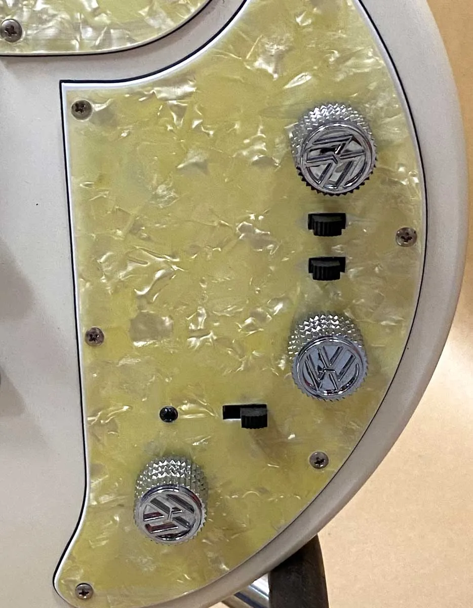 First Act Volkswagen GarageMaster Guitar