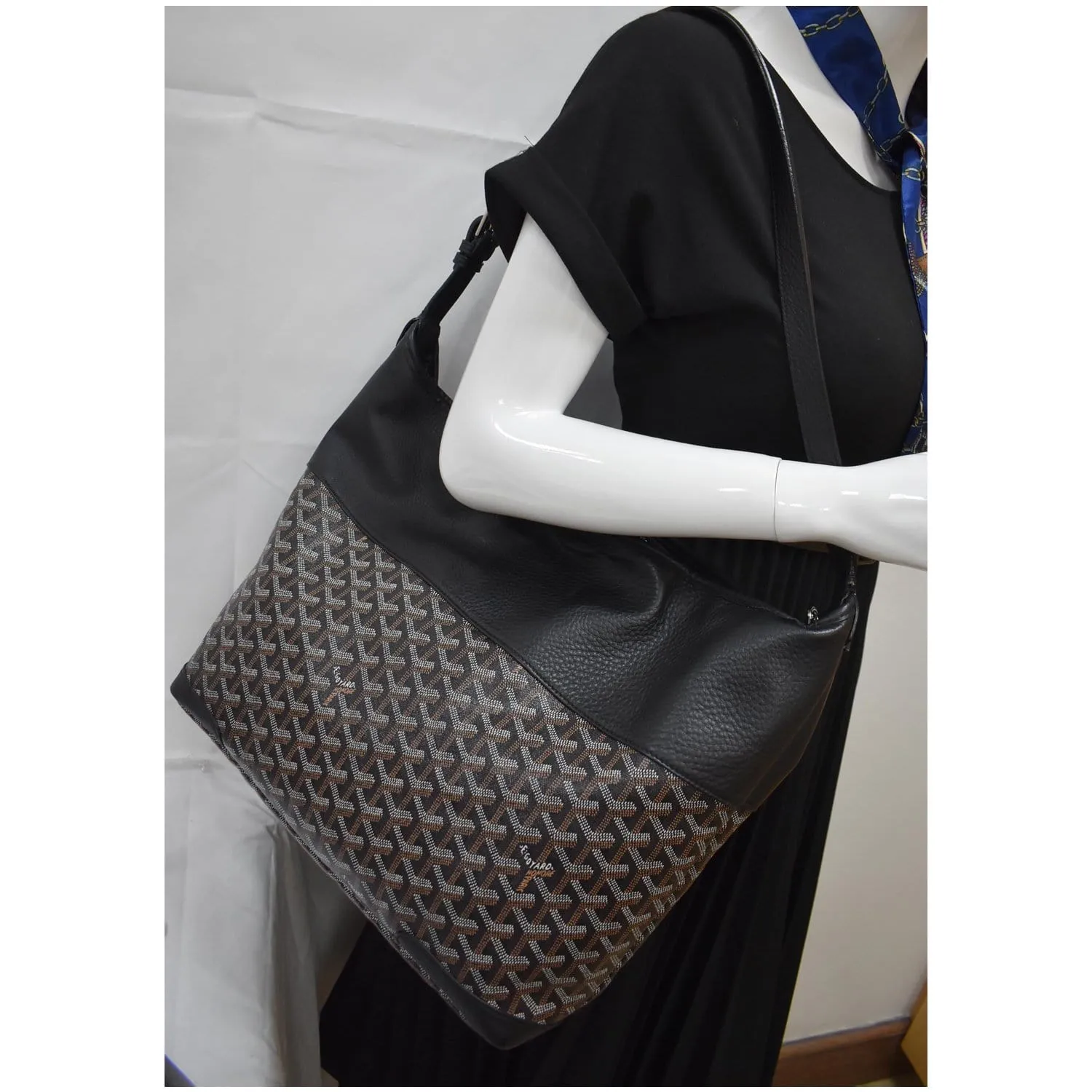 GOYARD Grenadine Chevron Printed Canvas and Leather Hobo Shoulder Bag Black