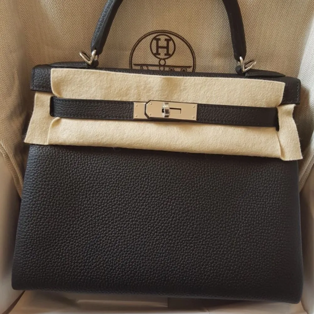 Hermès Kelly 28 Noir (Black) Togo Palladium Hardware PHW