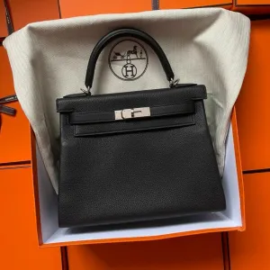 Hermès Kelly 28 Noir (Black) Togo Palladium Hardware PHW