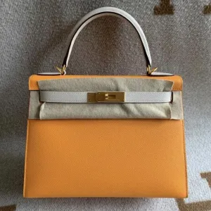 Hermès Kelly HSS 28 Jaune d'Or/Craie Sellier Epsom Brushed Gold Hardware BGHW