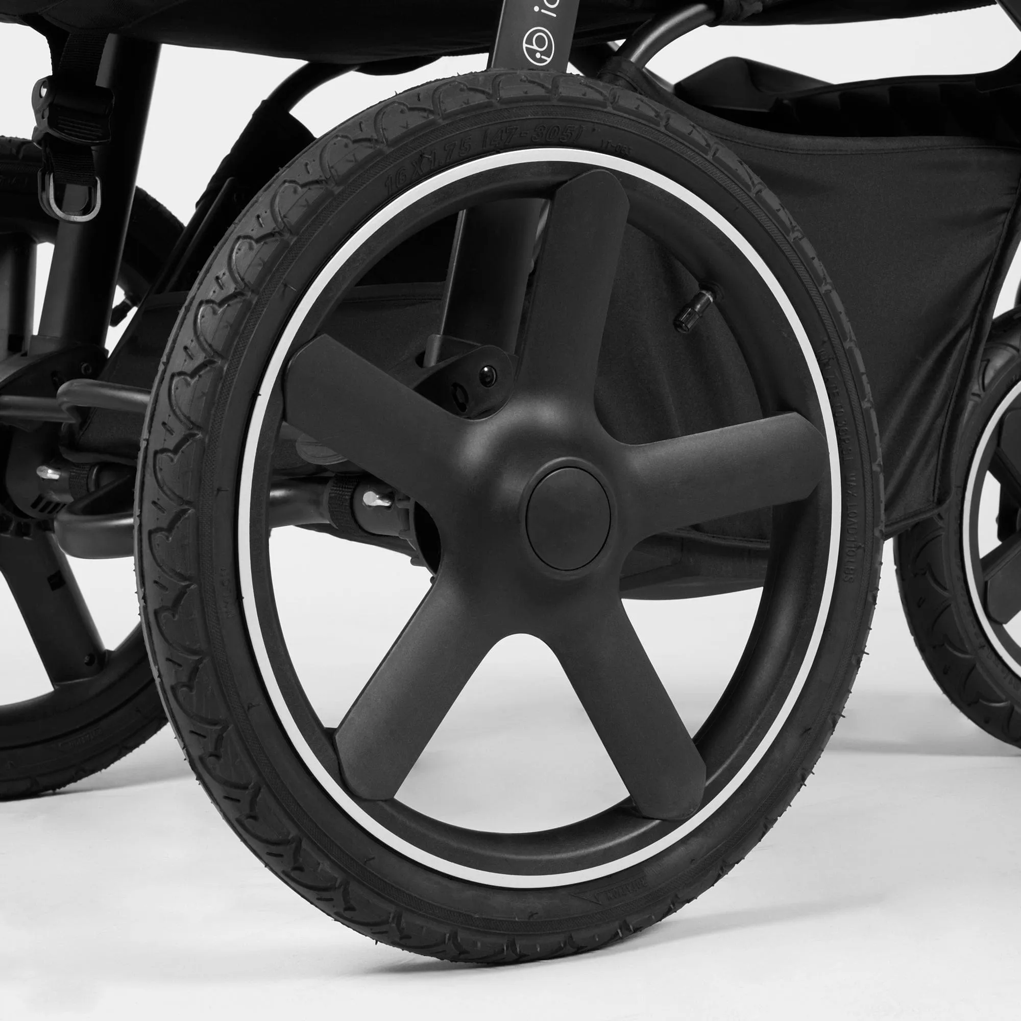 Ickle Bubba Venus Prime Jogger Stroller in Black/Black