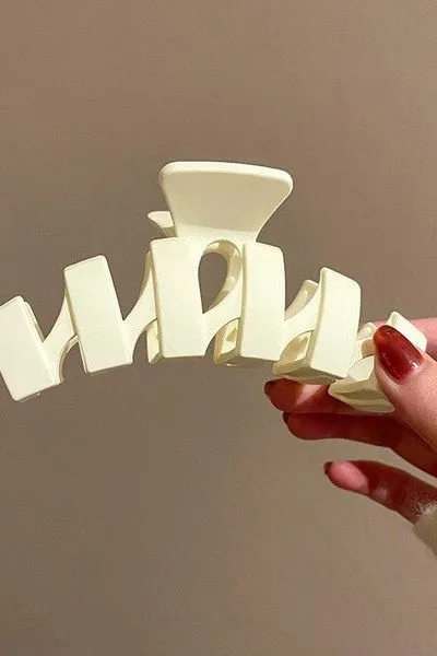 Ivory Zig Zag Claw Clip