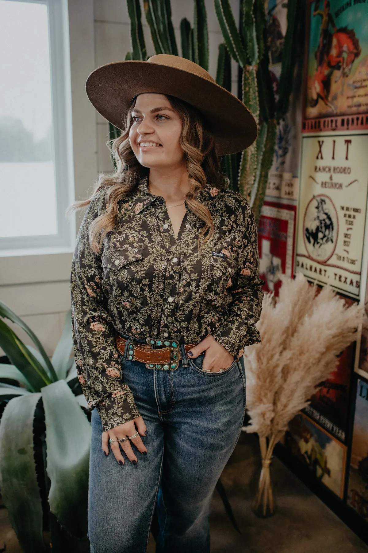 'Jocelyn' Women's Wrangler Retro Black Floral Snap (S-XXL)