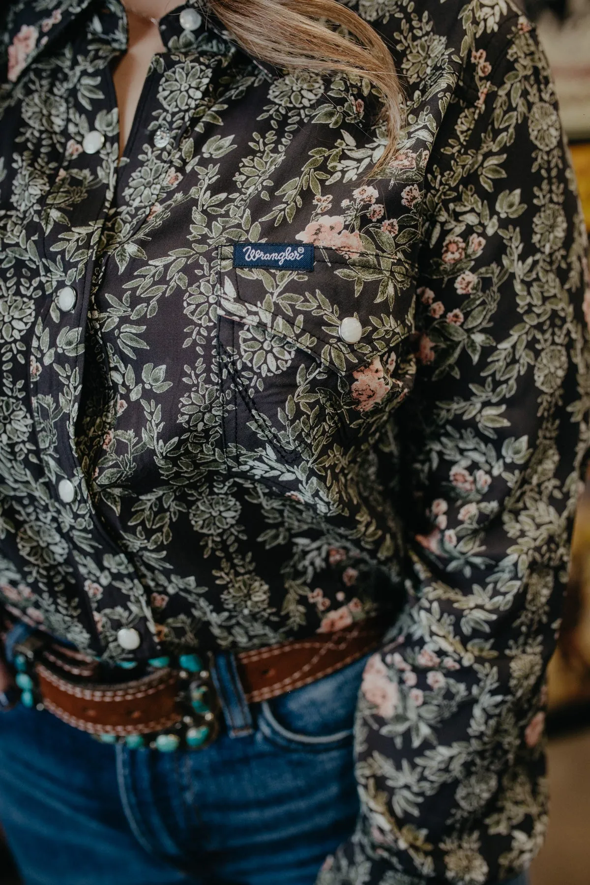 'Jocelyn' Women's Wrangler Retro Black Floral Snap (S-XXL)