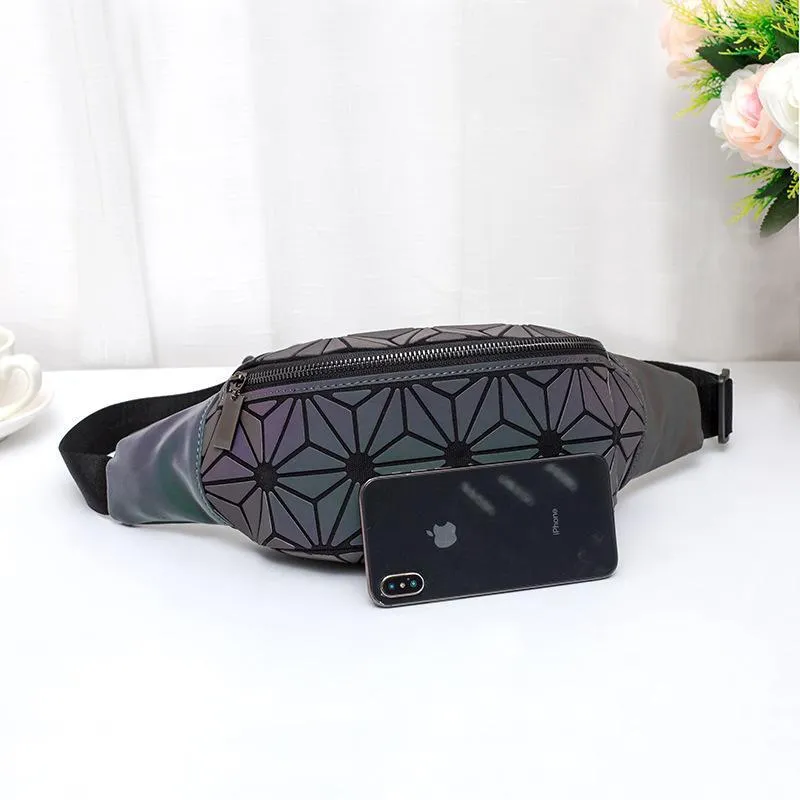 Leuchtende Tasche mit geometrischem Stil