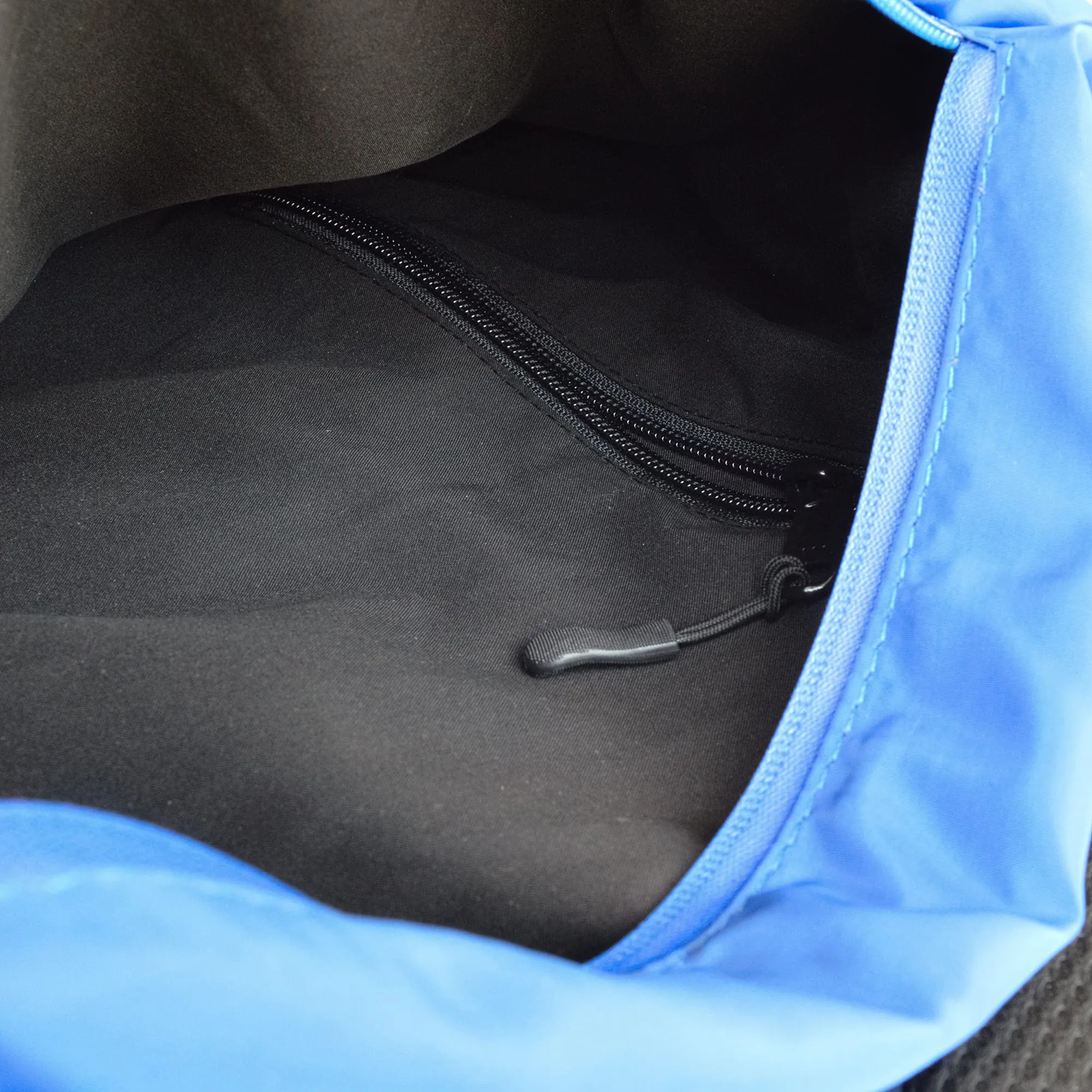 Lite Shoulder Bag