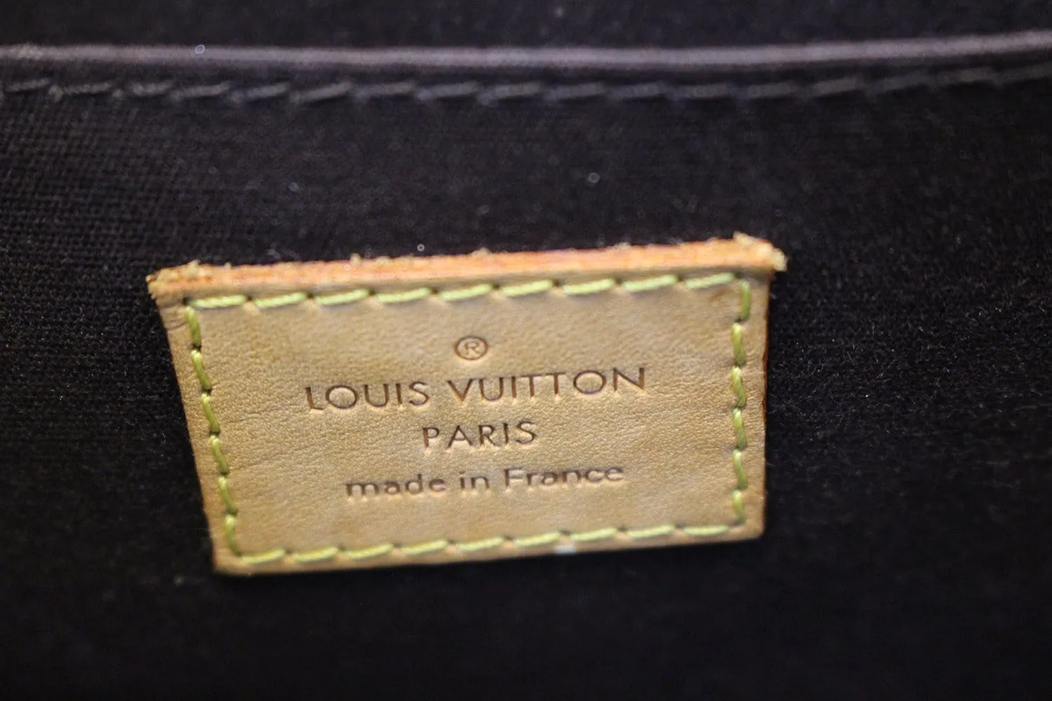 LOUIS VUITTON Amarante Vernis Roxbury Drive Bag