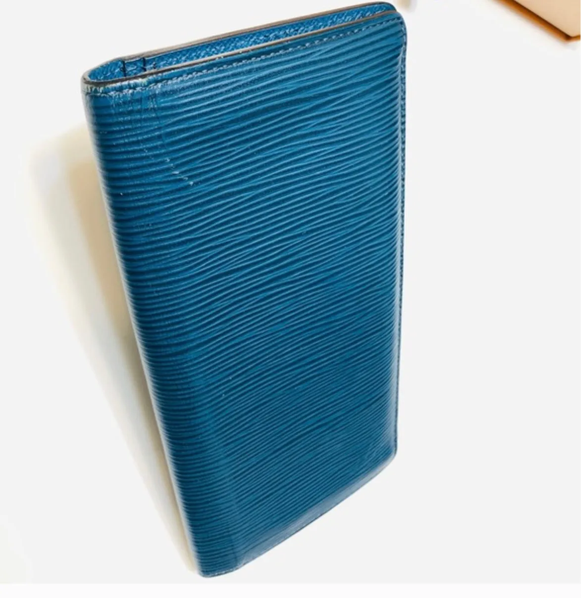 LOUIS VUITTON Epi Brazza Wallet Toledo Blue