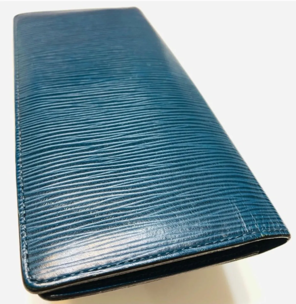 LOUIS VUITTON Epi Brazza Wallet Toledo Blue