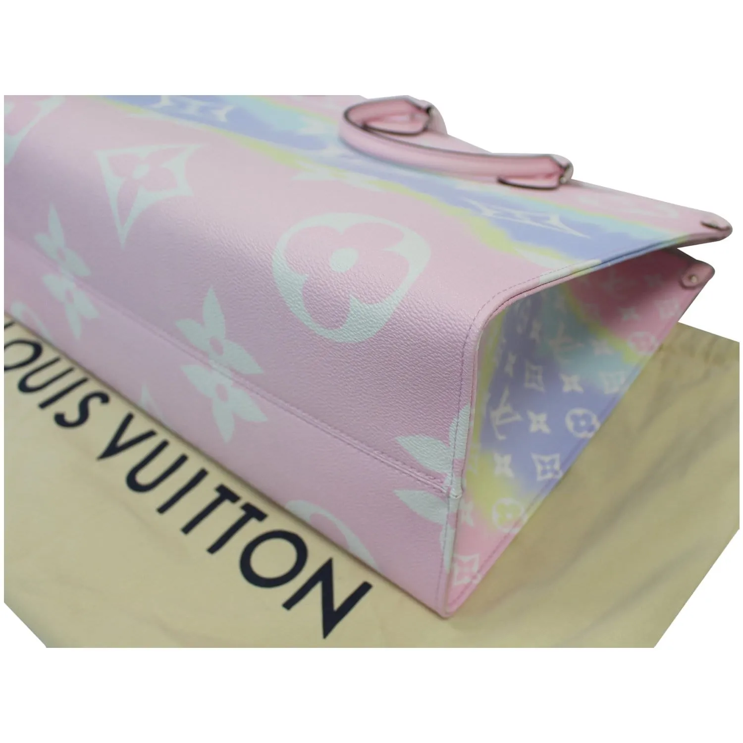 LOUIS VUITTON Escale Onthego GM Monogram Shoulder Bag Pastel