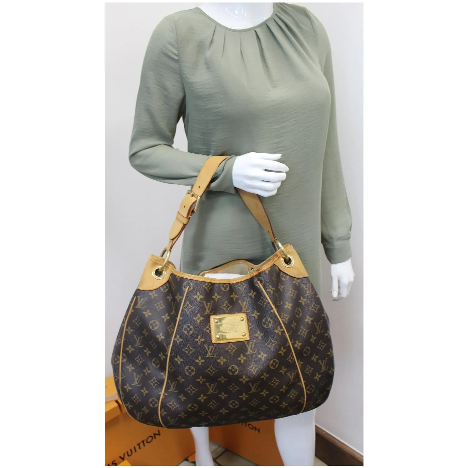 LOUIS VUITTON Galliera GM Monogram Canvas Shoulder Bag Brown