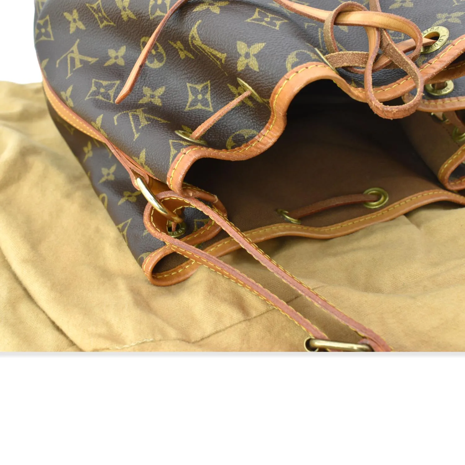LOUIS VUITTON  Large Noe Monogram Canvas Shoulder Bag Brown