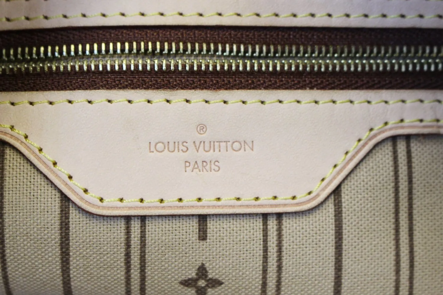 LOUIS VUITTON Monogram Canvas Delightful GM Shoulder Bag