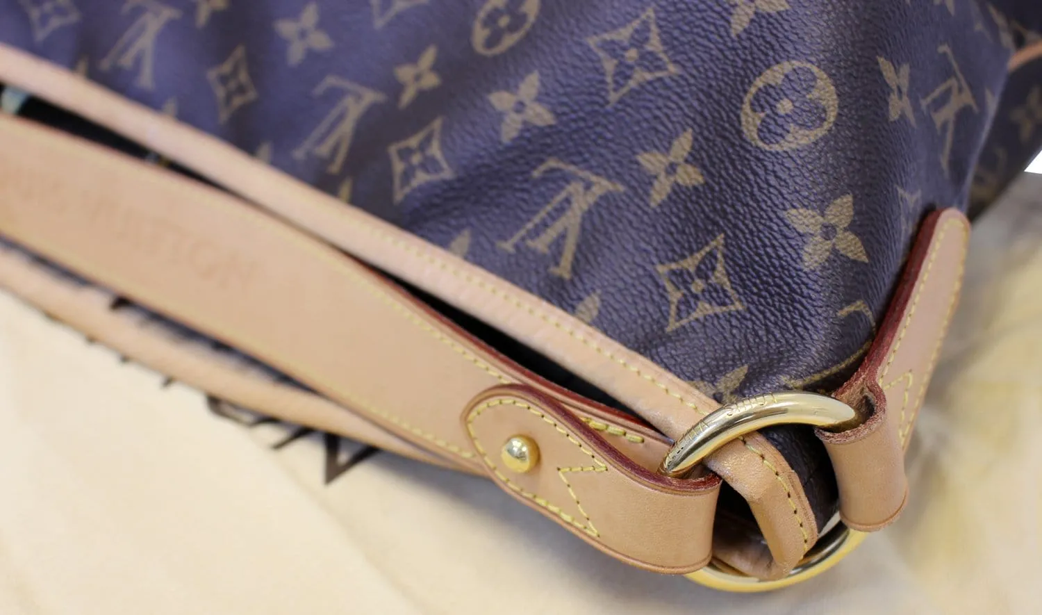 LOUIS VUITTON Monogram Canvas Delightful GM Shoulder Bag