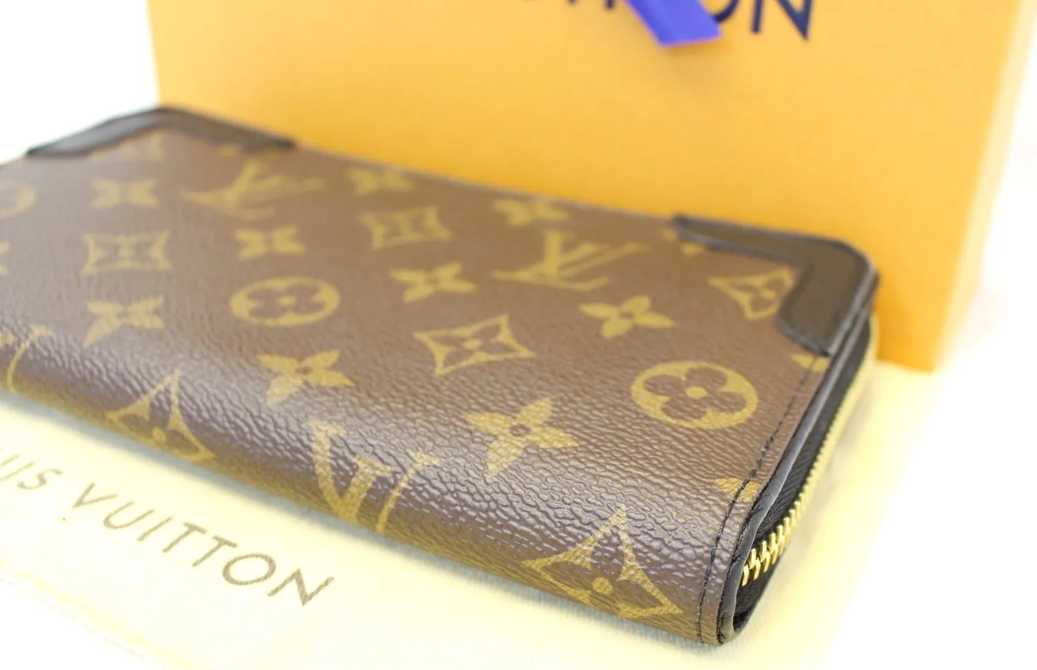 LOUIS VUITTON Monogram Canvas Zippy Retiro Wallet Noir Black