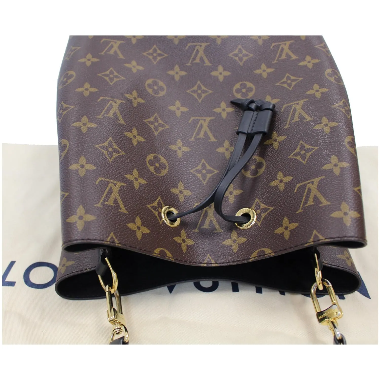 LOUIS VUITTON Neonoe Monogram Canvas Shoulder Bag Black