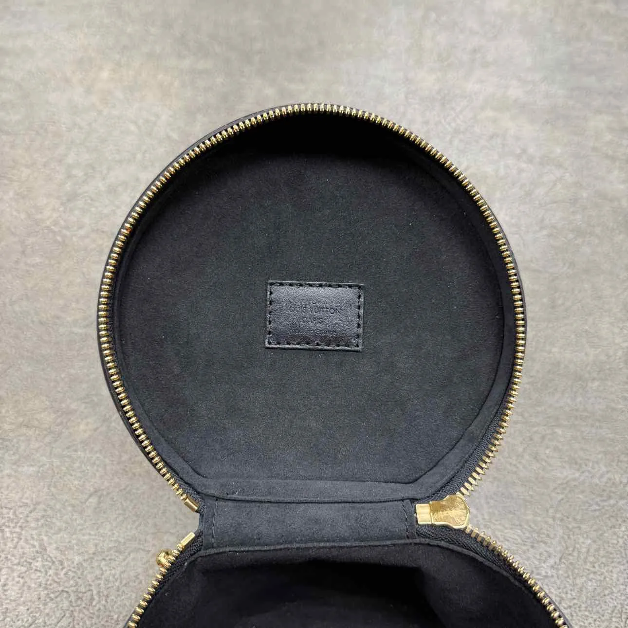 Louis Vuitton Shoulder Bag "BEAUTY CASE" Used Brown
