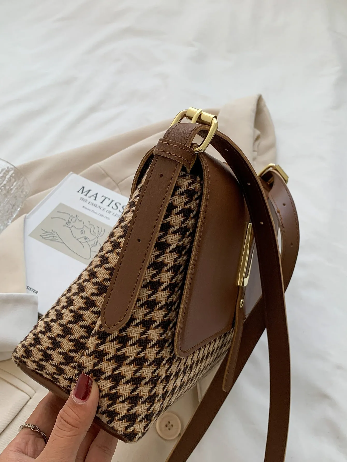 Metal Decor Houndstooth Pattern Square Bag