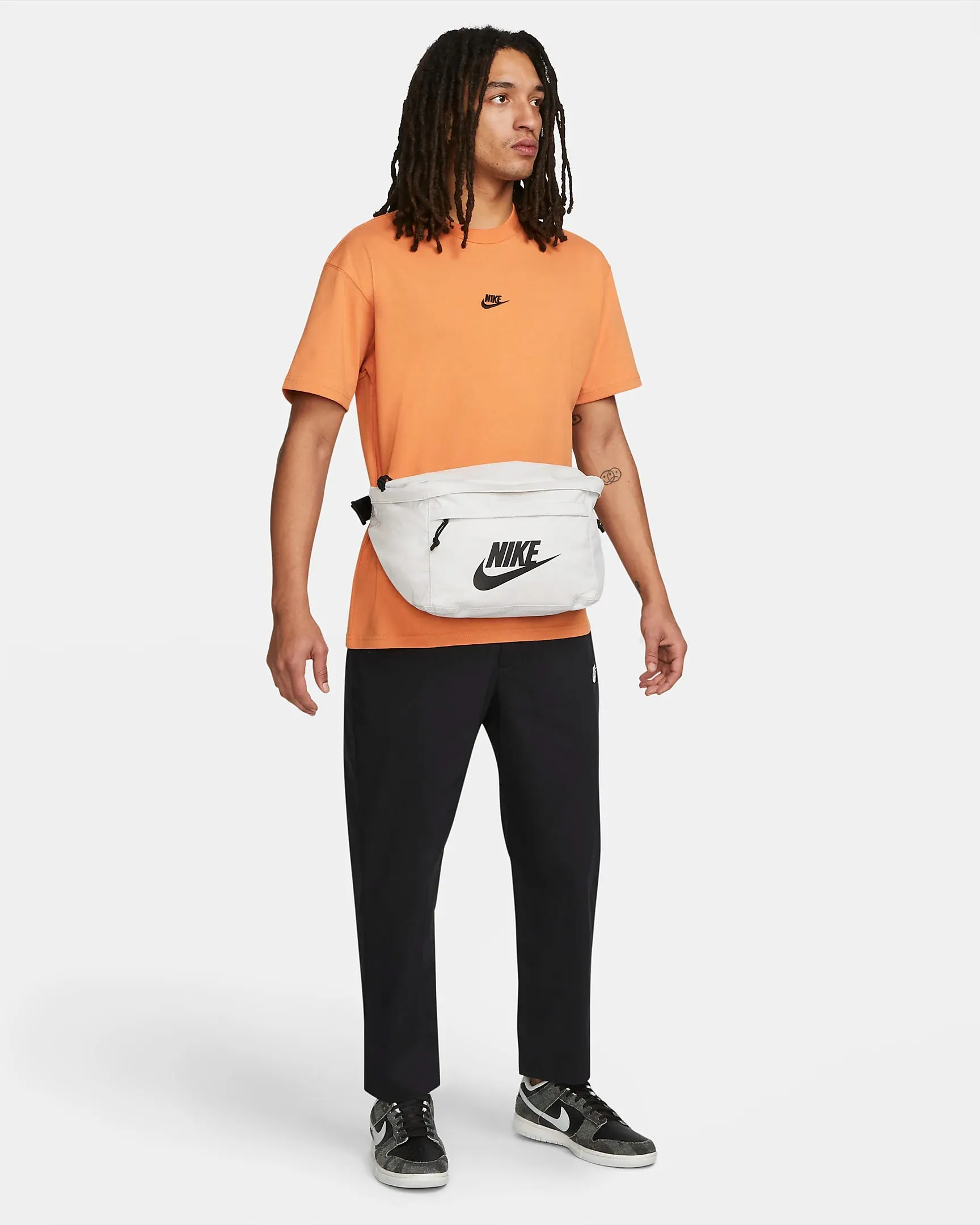 NIKE TECH HIP PACK