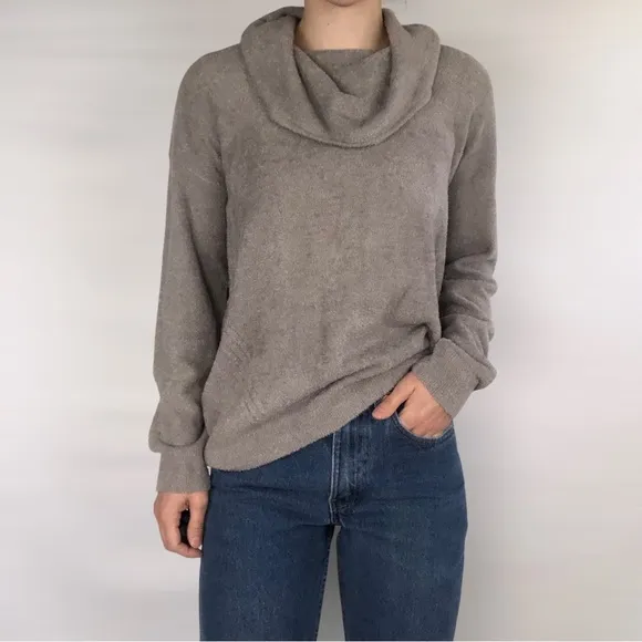 NWT Barefoot Dreams CozyChic Lite Cowlneck Pullover in Pewter Size M