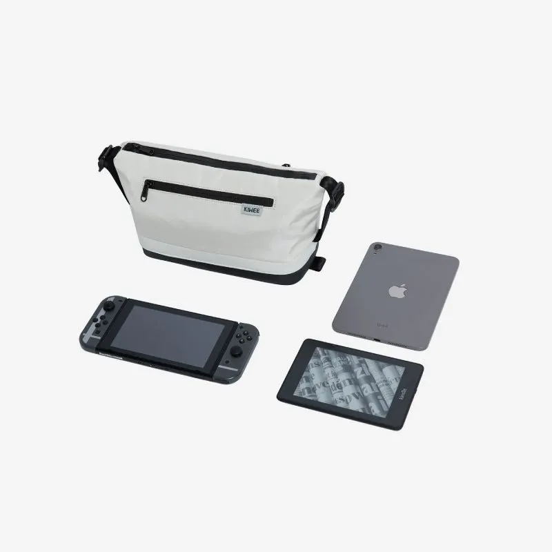 Play in Motion | Master Kase Sling Bag to carry the Nintendo Switch
