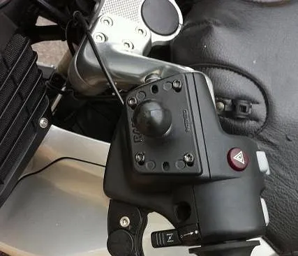 RAM Base - Motorcycle Brake/Clutch Reservoir Cover Base with 1" Ball Centered