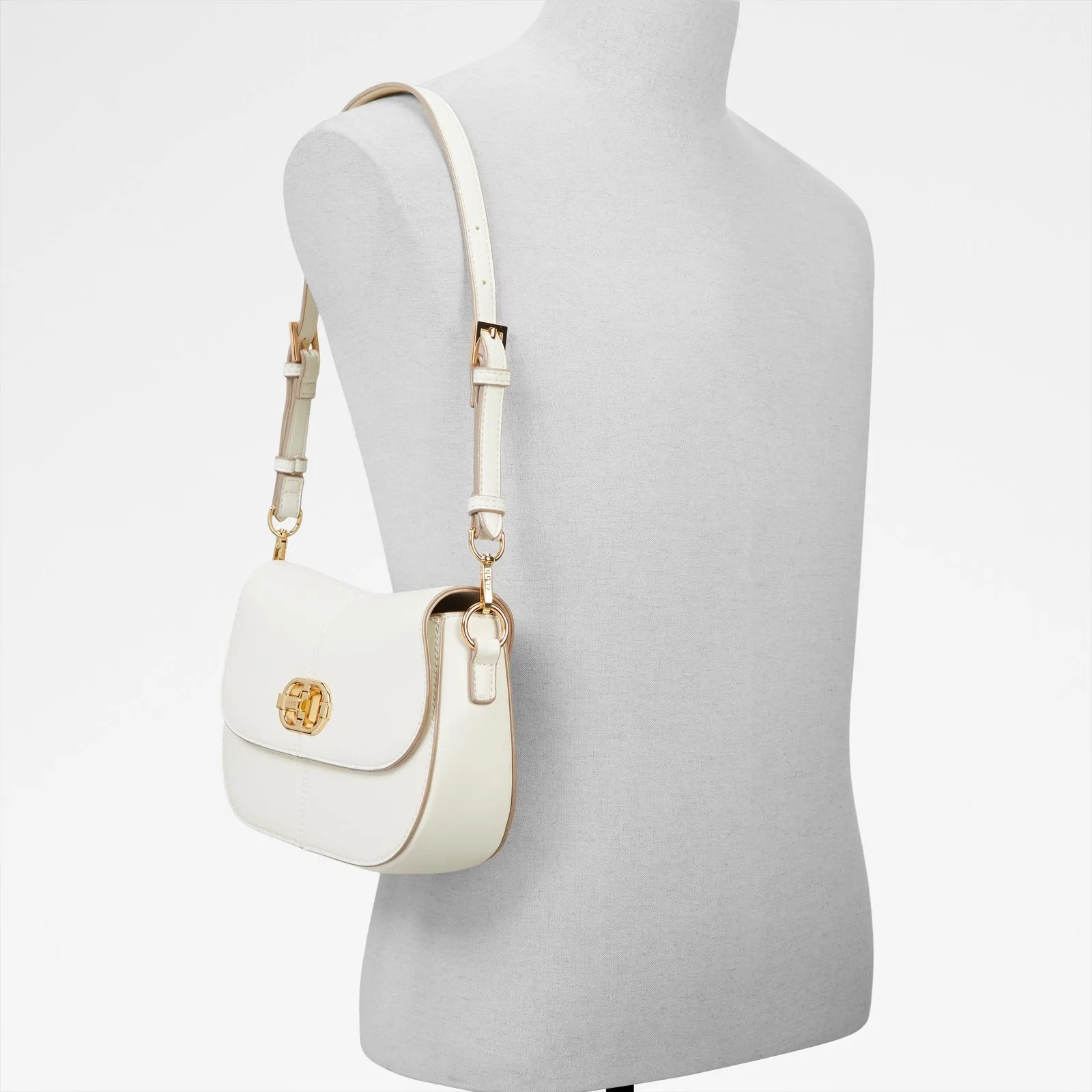 Ruyana / Shoulder Bag