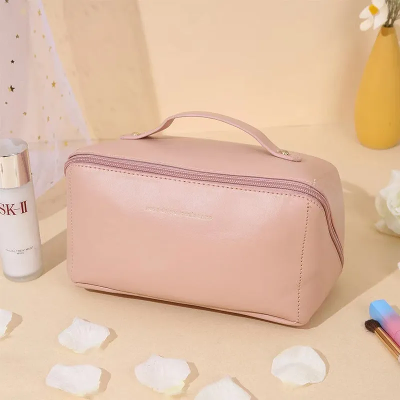 (🔥Schlussverkauf🔥)Tragbare Reisekosmetiktasche aus Leder