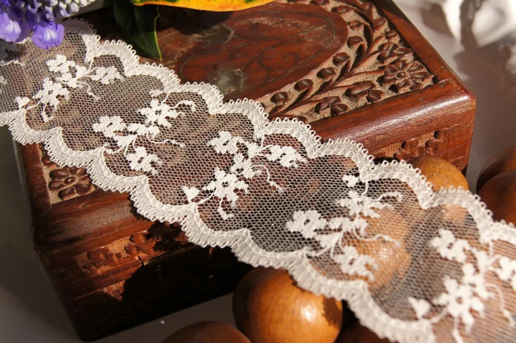 Soft Galloon Floral Lace Trim 2¼" wide - Cream