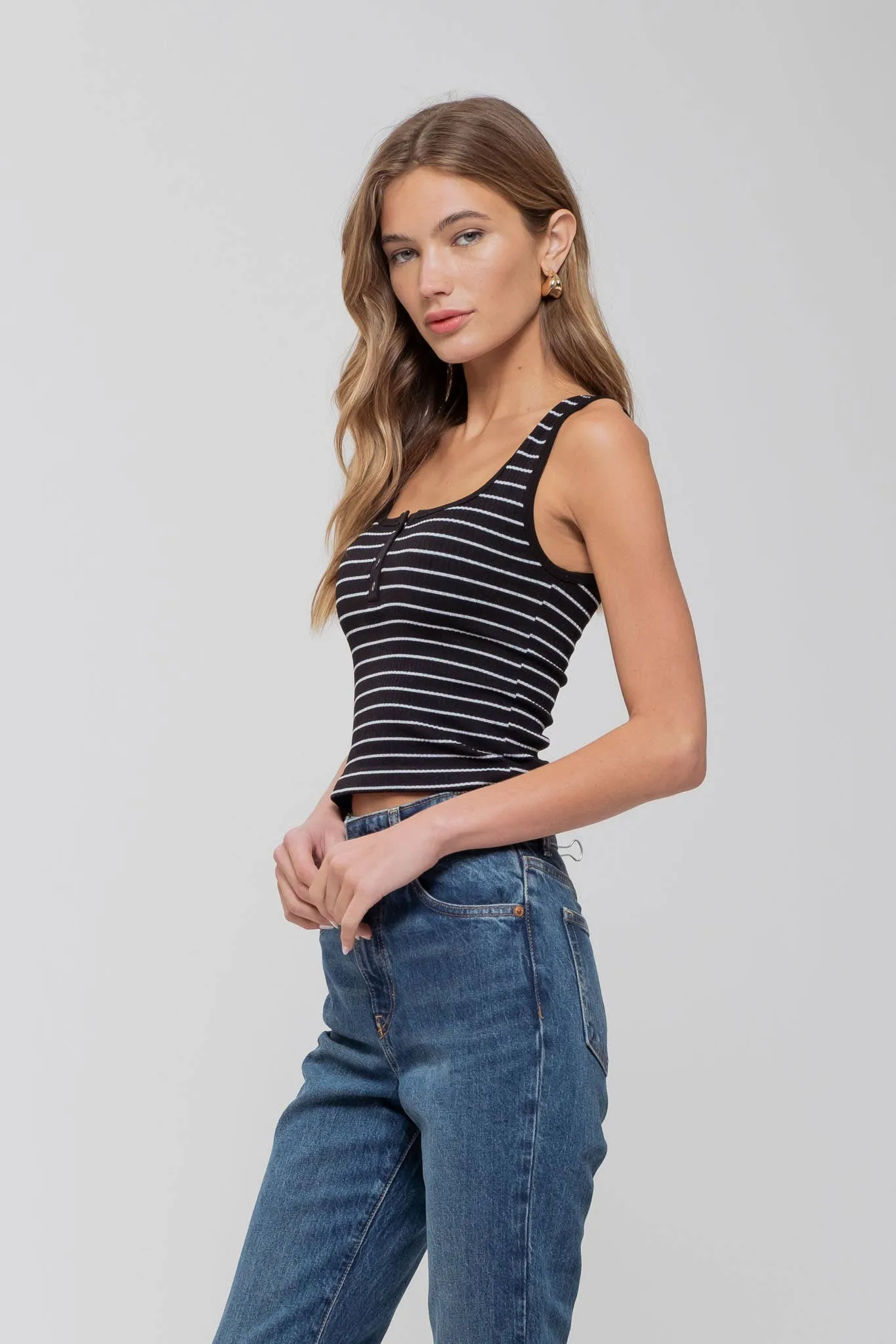 STRIPED SCOOP NECK HENLEY RIB KNIT TANK TOP