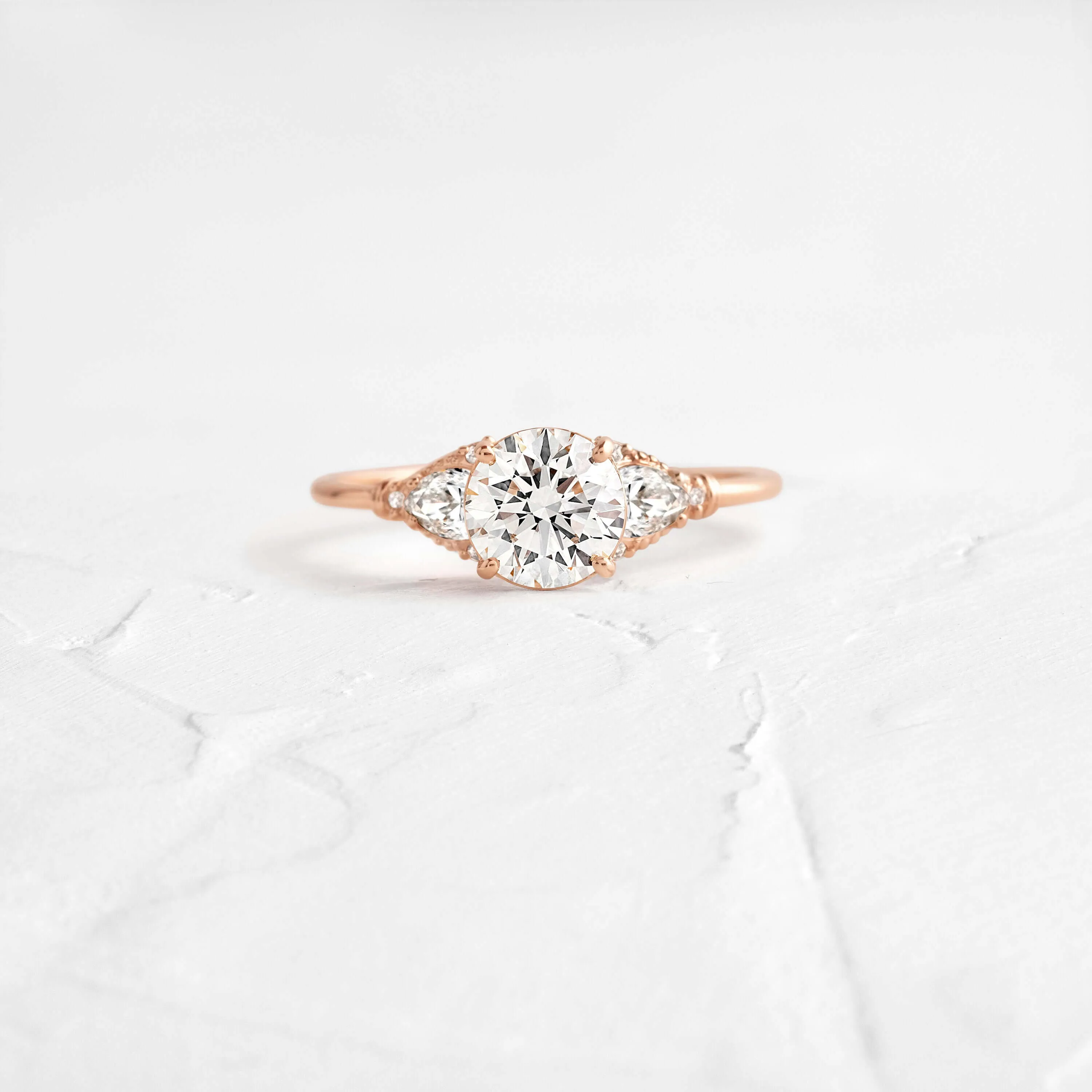 Sunlit Ring, Round Cut