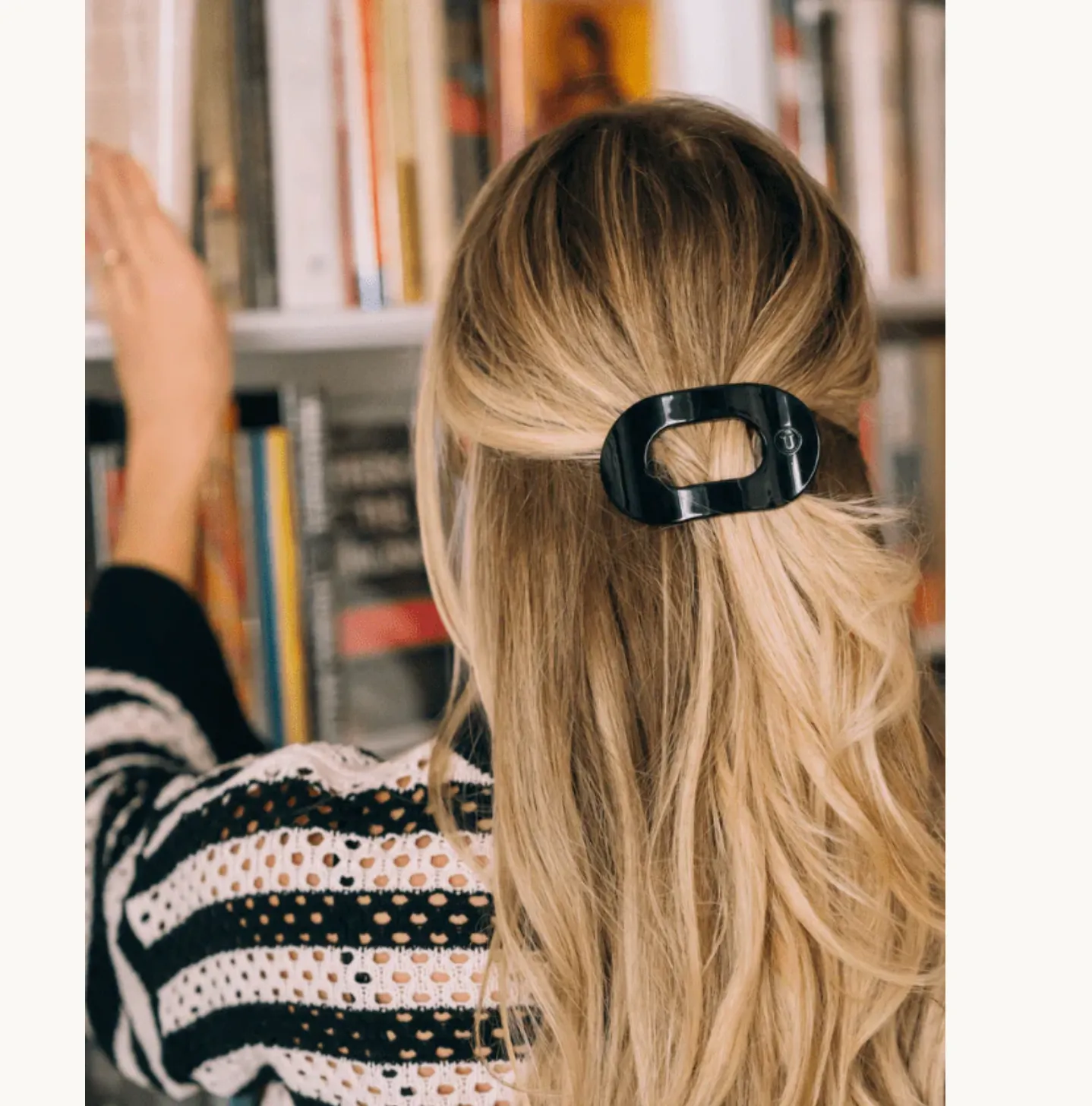 TELETIES | Large Flat Round Hair Clip {Jet Black}